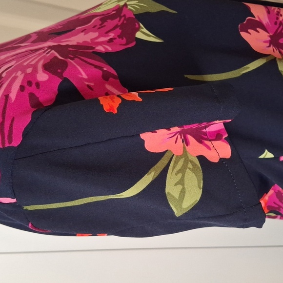 Floral Print Navy Midi Dress - Picture 4 of 6